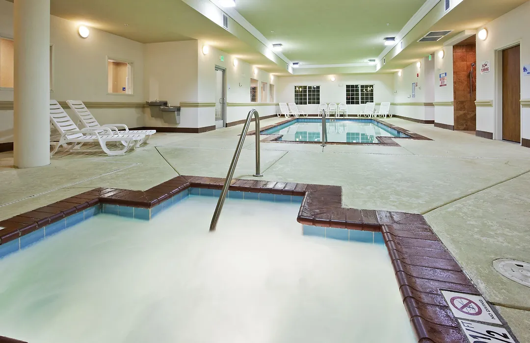 Holiday Inn Express & Suites Klamath Falls Central By Ihg-1